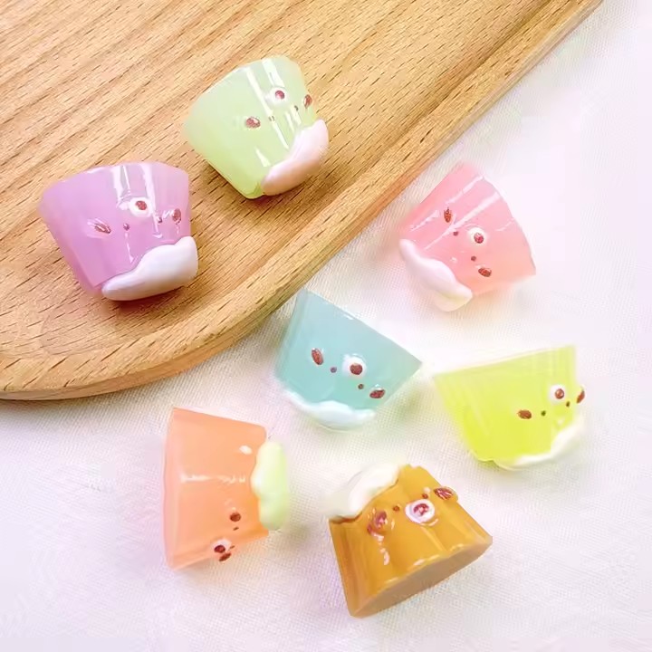Mini Cartoon Resin Figurines – Cute Craft Toys for Decor and Gifts