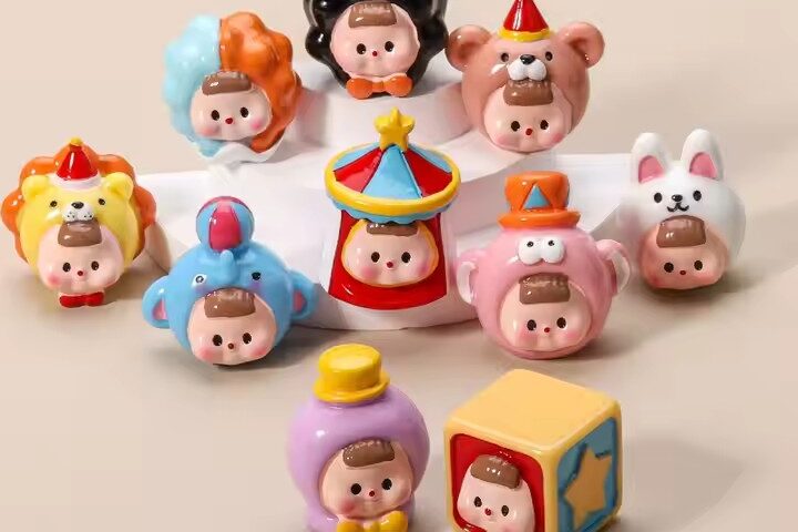 Cute Hand-Painted 3D Circus Desktop Resin Toys