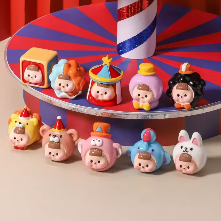 Cute Hand-Painted 3D Circus Desktop Resin Toys