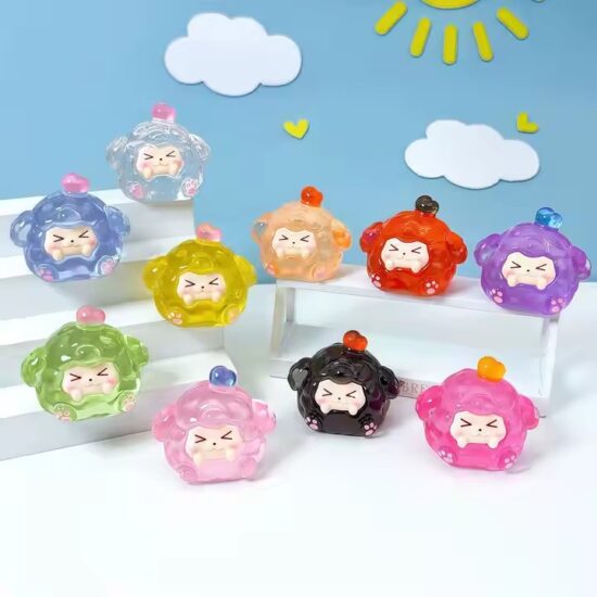 Glow-in-the-dark transparent animal resin figurines