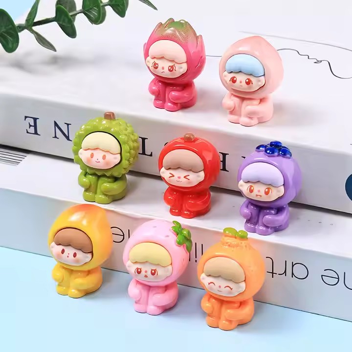 3D Cartoon Fruit Resin Figurines for Decoration and Gifting