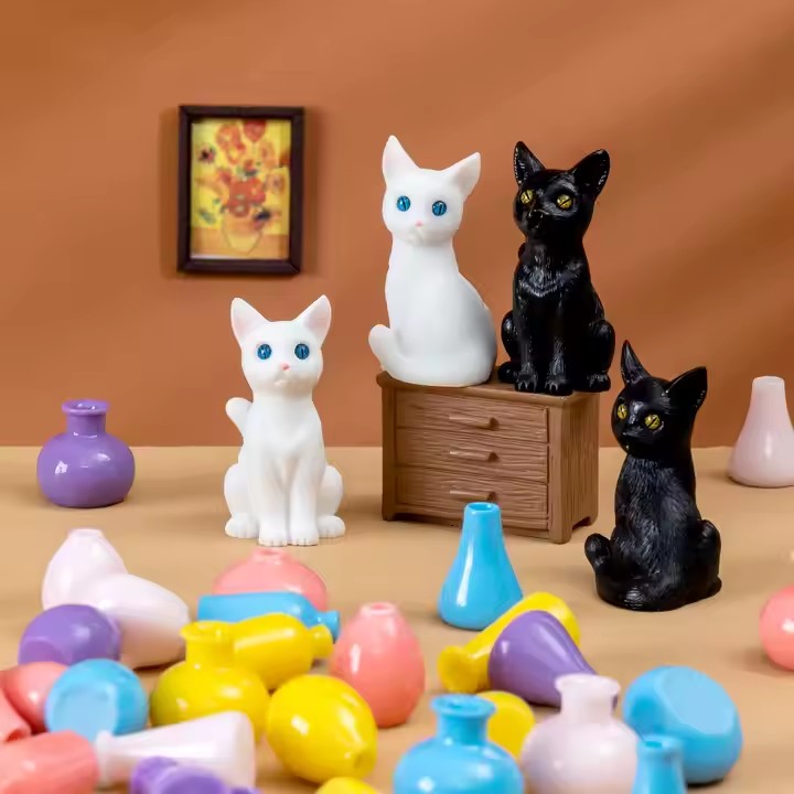 Black and White Cat Resin Figurine Home Decor