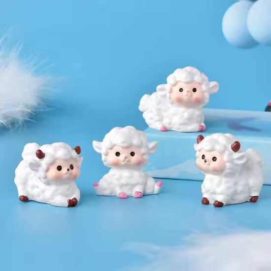Mini Anime Cartoon Sheep Resin Statue for Decoration