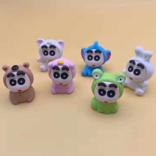 Cute Crayon Shin-Chan Resin Figures for Desktop Decoration