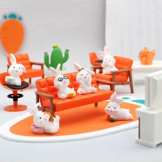 Custom Cute Cartoon Bunny Resin Desk Toy for Decoration