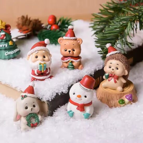 Mini Santa and Animal Resin Figurines for Christmas Decoration